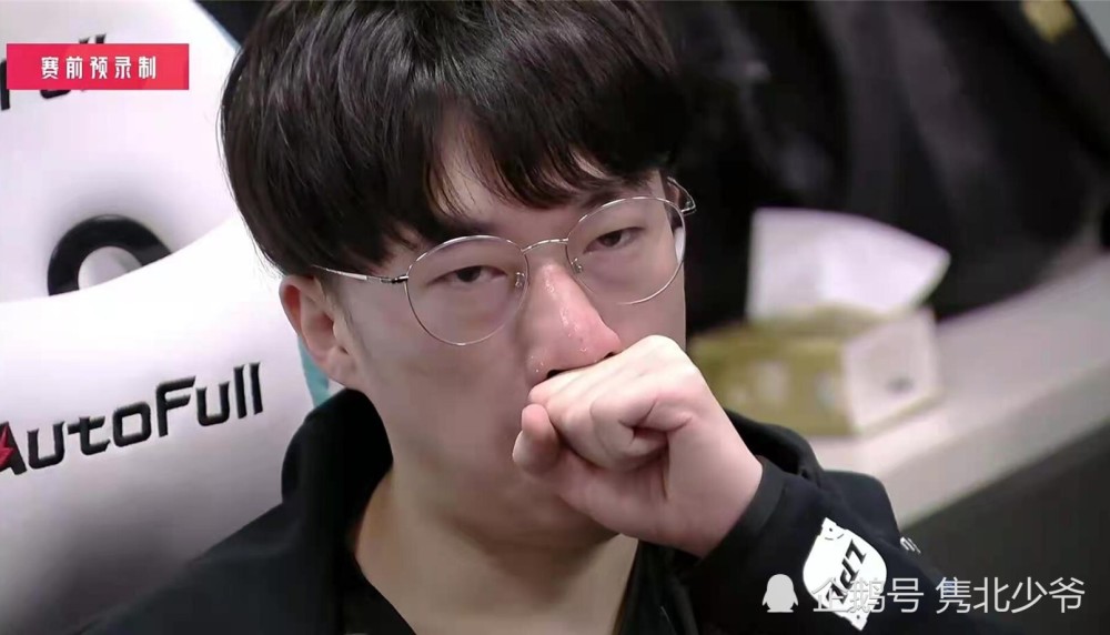 100T力克FPX,Xiaohu打出惊人五杀焦点之战小组赛,让粉丝疯狂欢呼 100T力克FPX,Xiaohu打出惊人五杀焦点之战小组赛,让粉丝疯狂欢呼