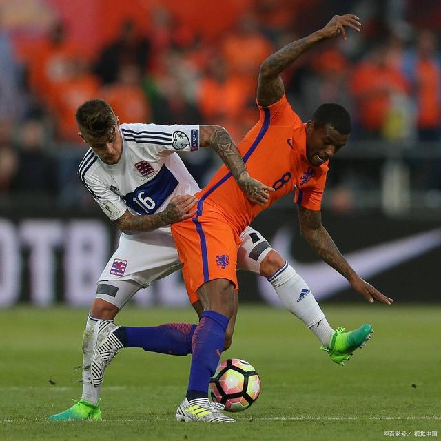 关于荷兰队与捷克队交锋,胜者晋级的战役打响的信息 关于荷兰队与捷克队交锋,胜者晋级的战役打响的信息