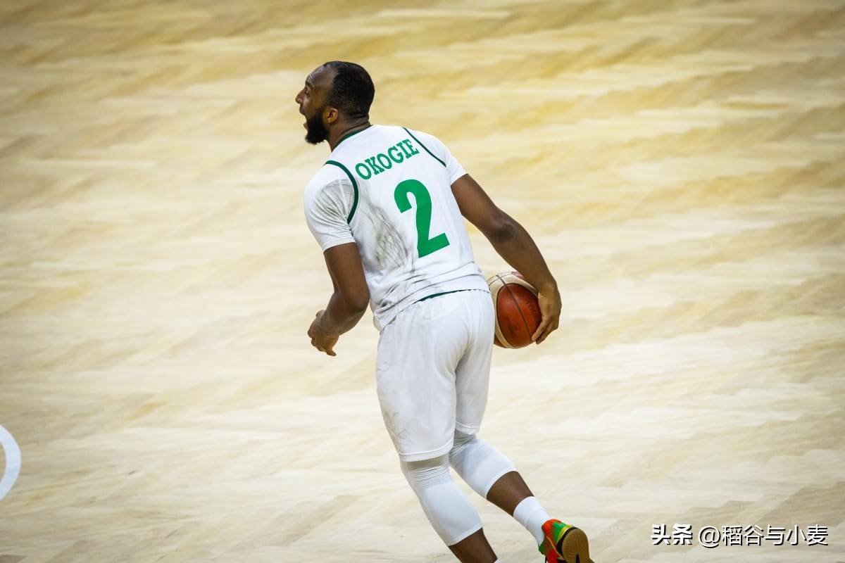 火箭发布内线新援戴维斯伤病进展:或需休战一段时间 火箭发布内线新援戴维斯伤病进展:或需休战一段时间