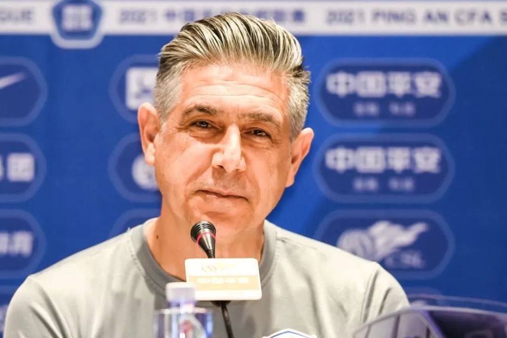 国内俱乐部全力备战，积极展现实力与激情