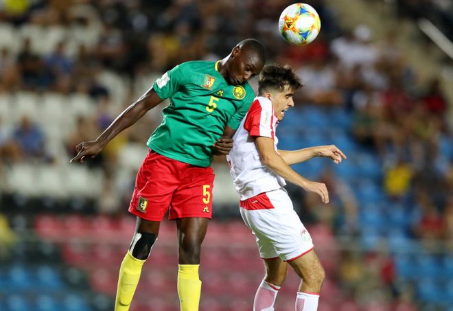 乐鱼官网-瓦拉多利德赢球开门红，赛季士气飙升