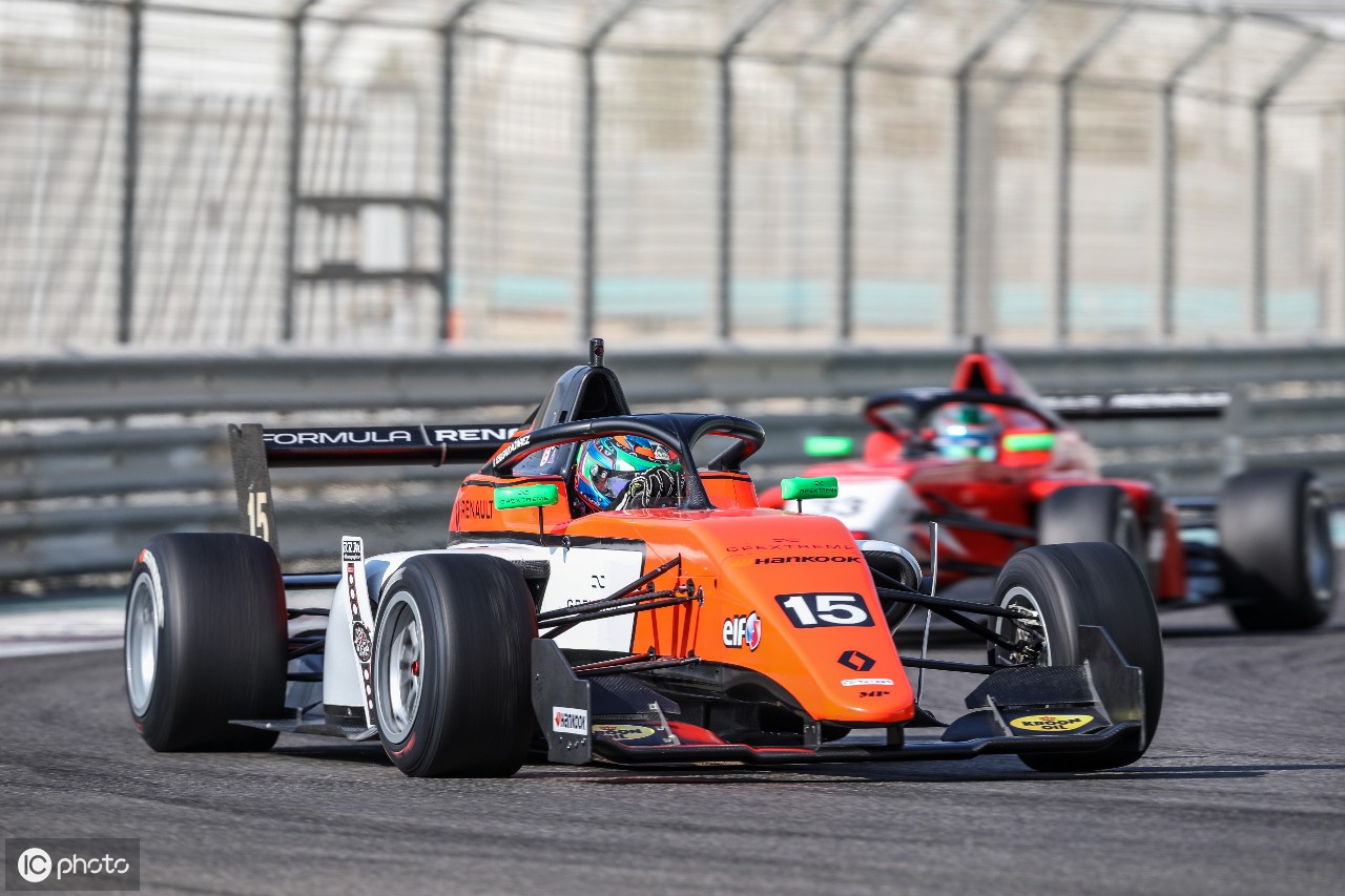 乐鱼官方网站-雷诺车队完胜红牛车队，阿隆索状态火热的简单介绍